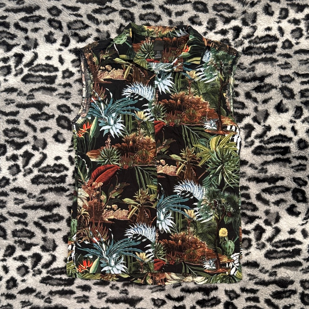 H&M Multicolor Tropical Print Button-Down Top
